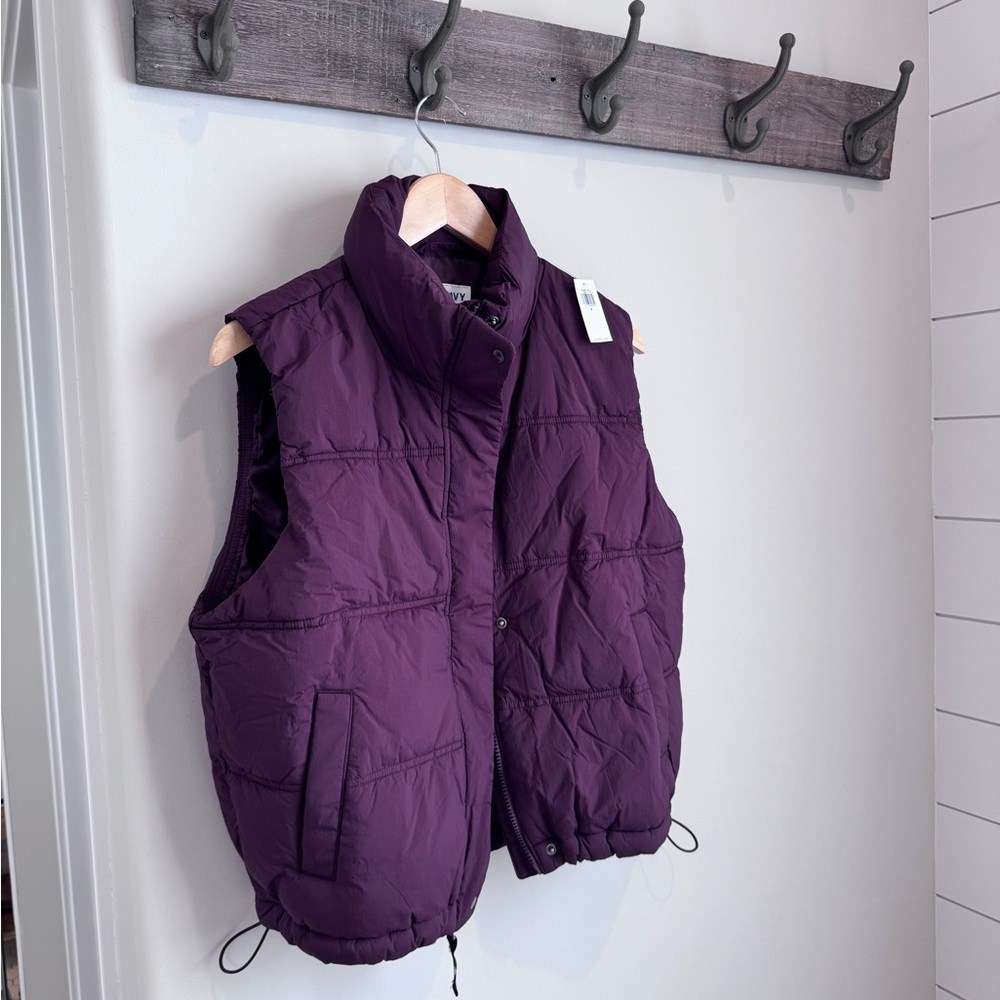 Old Navy Plum Water-Resistant Puffer Vest